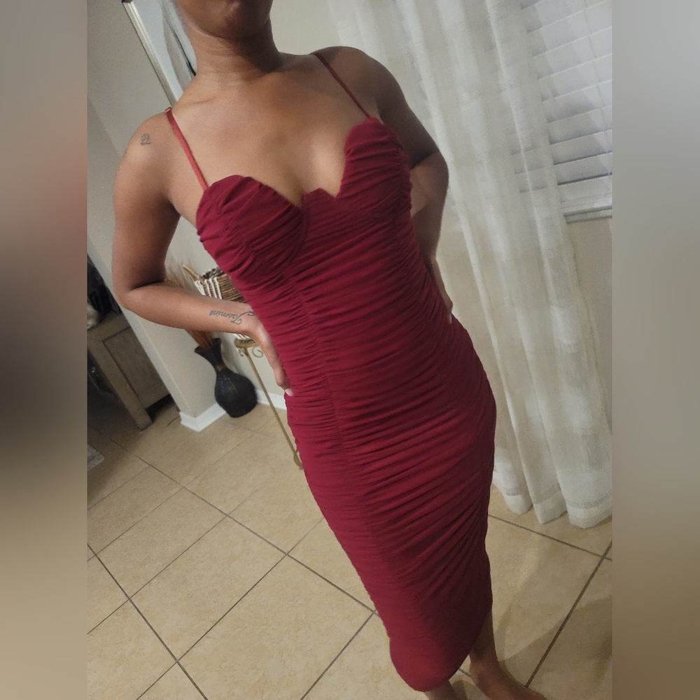 Burgundy Ruched Bustier Midi Dress – Size S